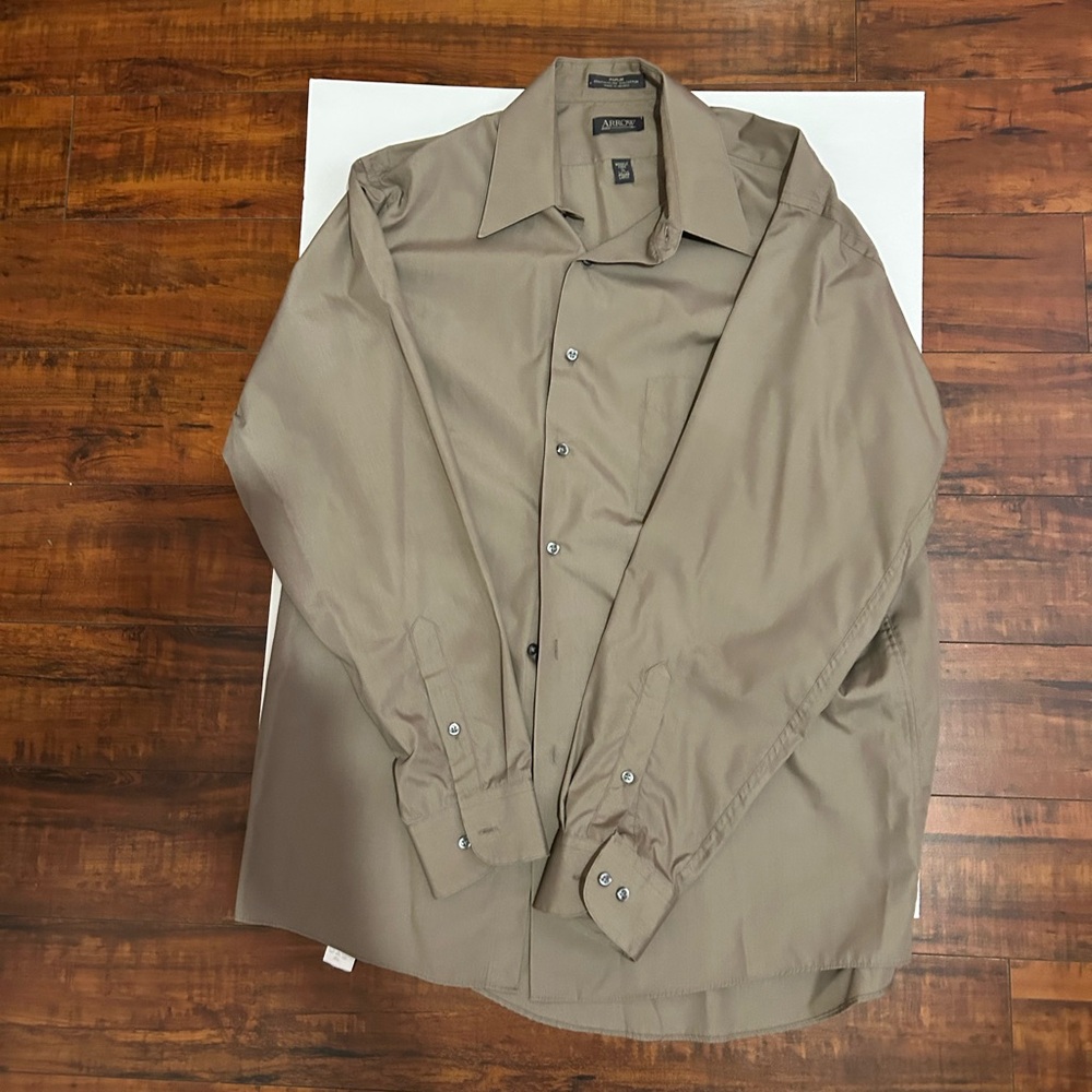 Arrow size large, 16, 34/35 tan long sleeve shirt